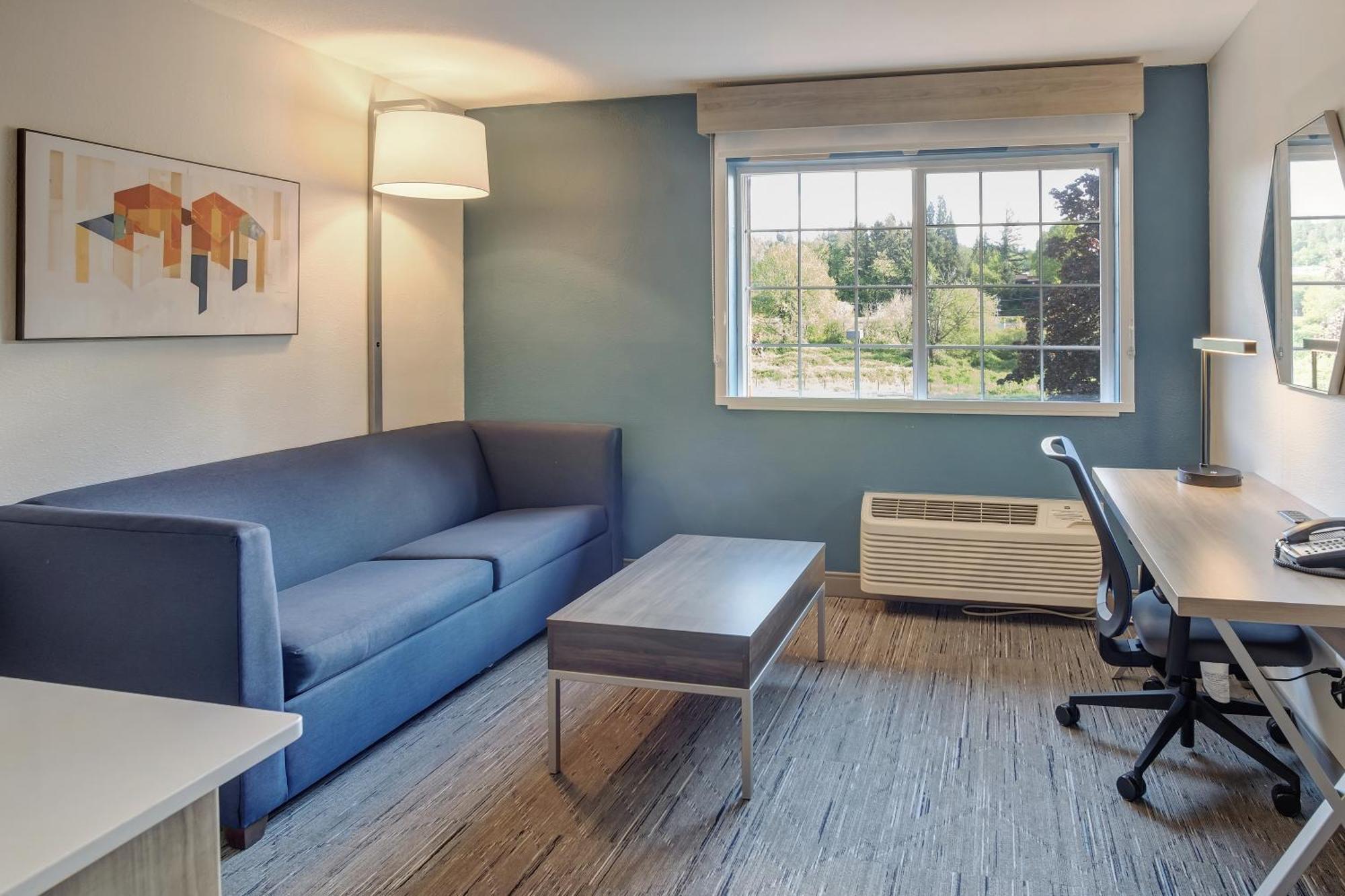 Holiday Inn Express Portland East - Columbia Gorge By Ihg Troutdale Exterior photo