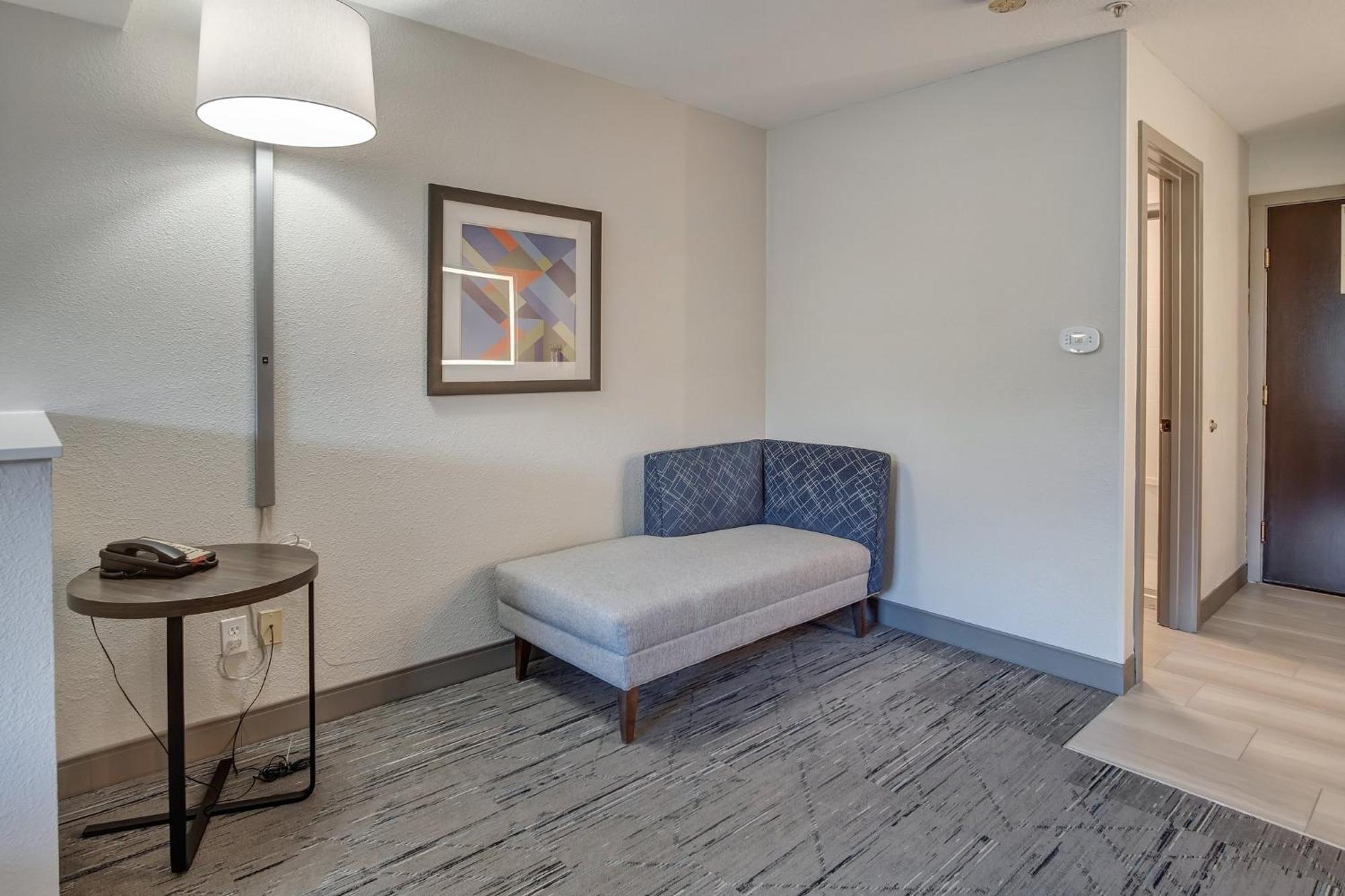 Holiday Inn Express Portland East - Columbia Gorge By Ihg Troutdale Exterior photo
