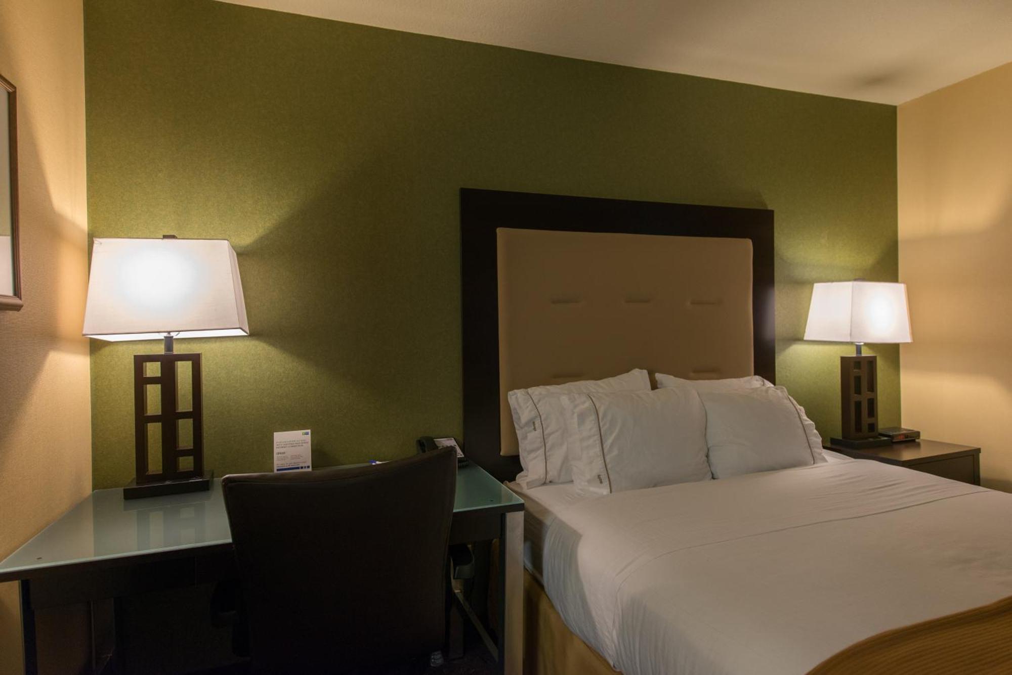 Holiday Inn Express Portland East - Columbia Gorge By Ihg Troutdale Exterior photo